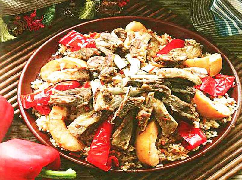 плов с бараньими ребрышками.