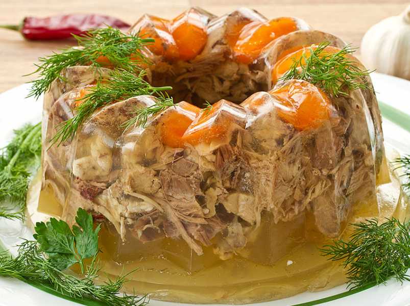 холодец из курицы или петуха.