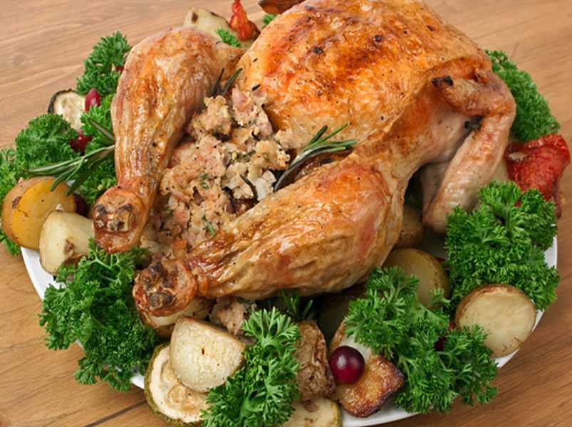 курица  фаршированная грибами.