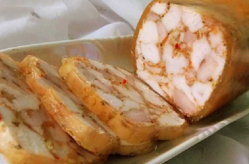 домашняя колбаса куриная с желатином.