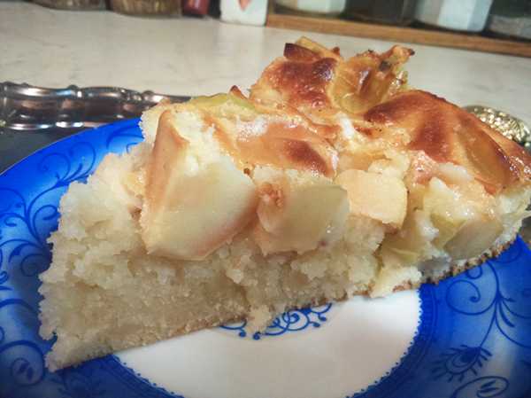кусочек яблочного пирога