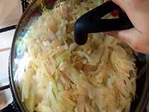 тушим капусту