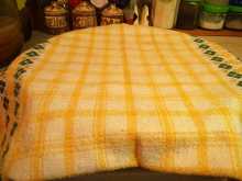 укрываем миску полотенцем