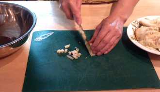 шинкуем мякоть на кубики