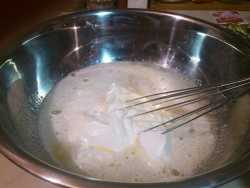 размешиваем майонез для кексов с майонезом