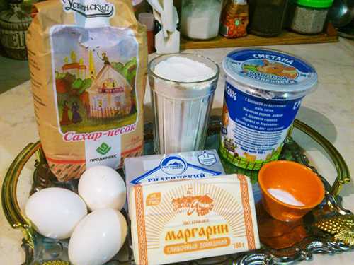 первоначальный состав продуктов для кексов на сметане