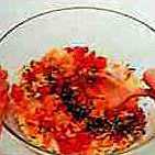 в миску выкладываем ингредиенты