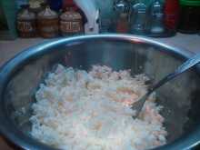 перемешиваем сахар, соль и творог