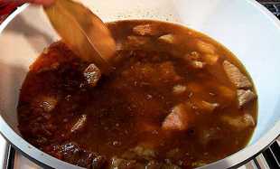 добавляем лавровый лист