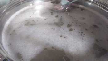 нарезаем картошку брусочками 