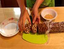 так выглядит колбаса на срезе