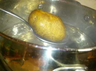 варим картошку для окрошки на майонезе