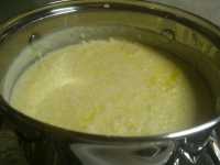 готовая пшенная каша перед подачей