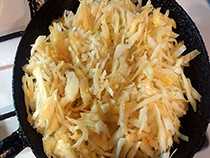 капуста осела, добавляем остальную капусту