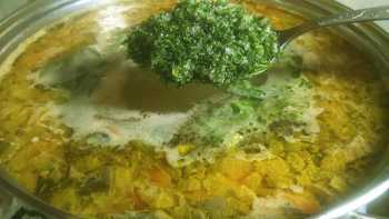 добавляем специи для рыбы